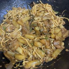 和平铁锅焖面(和平西街店) User Photo