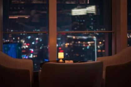 南宁龙光那莲豪华精选酒店·云霄酒廊·威士忌·鸡尾酒吧