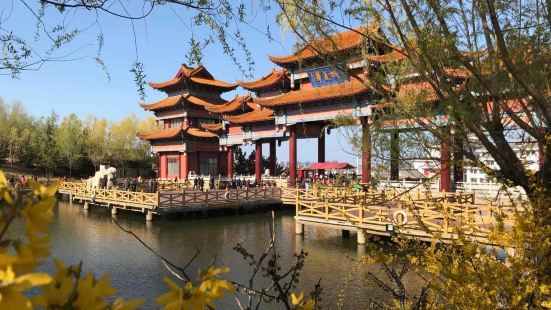 China’s No.1 Memorial Archway