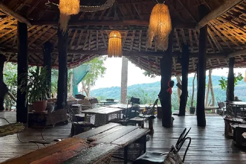 Dragon View Bar & Restaurant