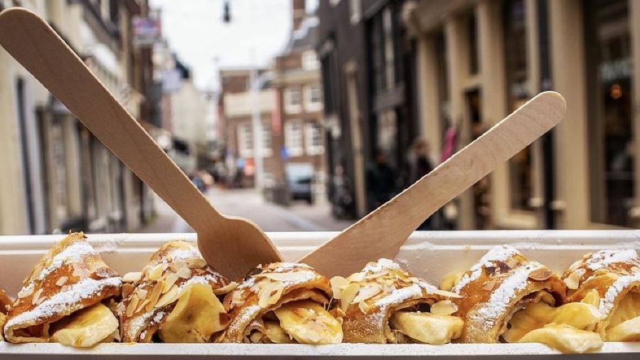 The Happy Pig Pancake Shop