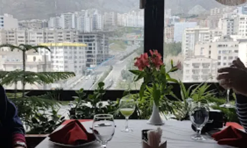 Narenjestan Restaurant