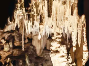 Hinagdanan Cave