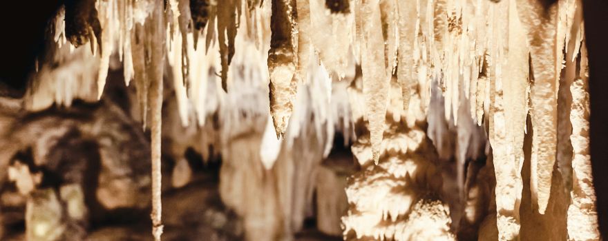 Hinagdanan Cave