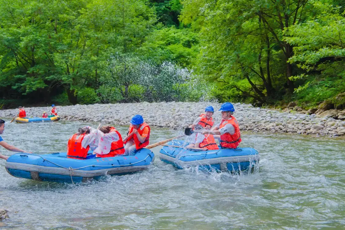 Hotels near Longtan River Scenic Area