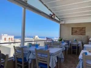 Parea Tavern