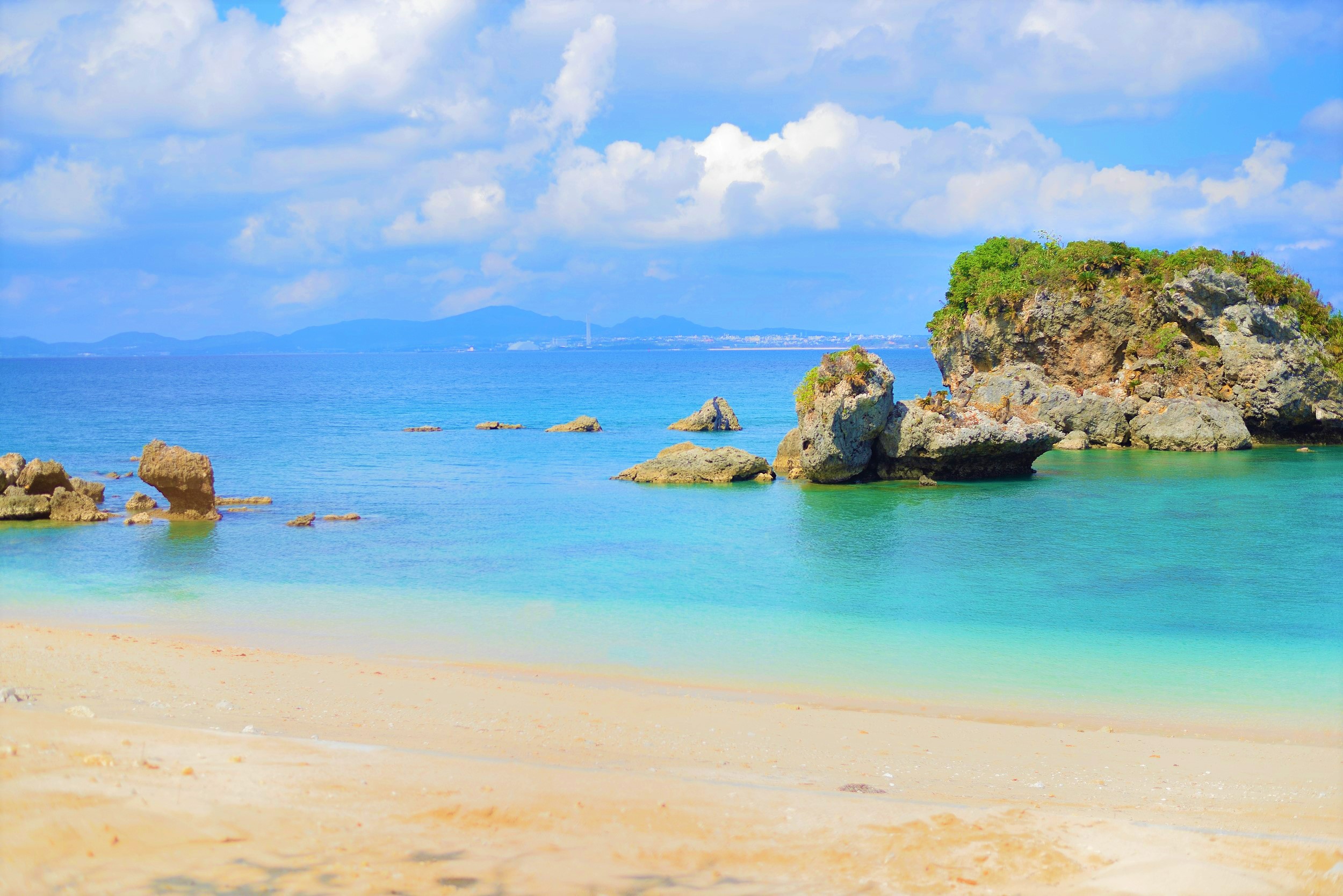 沖縄 南城 みーばるビーチ グラスボトムボート水中ツアー 予約
