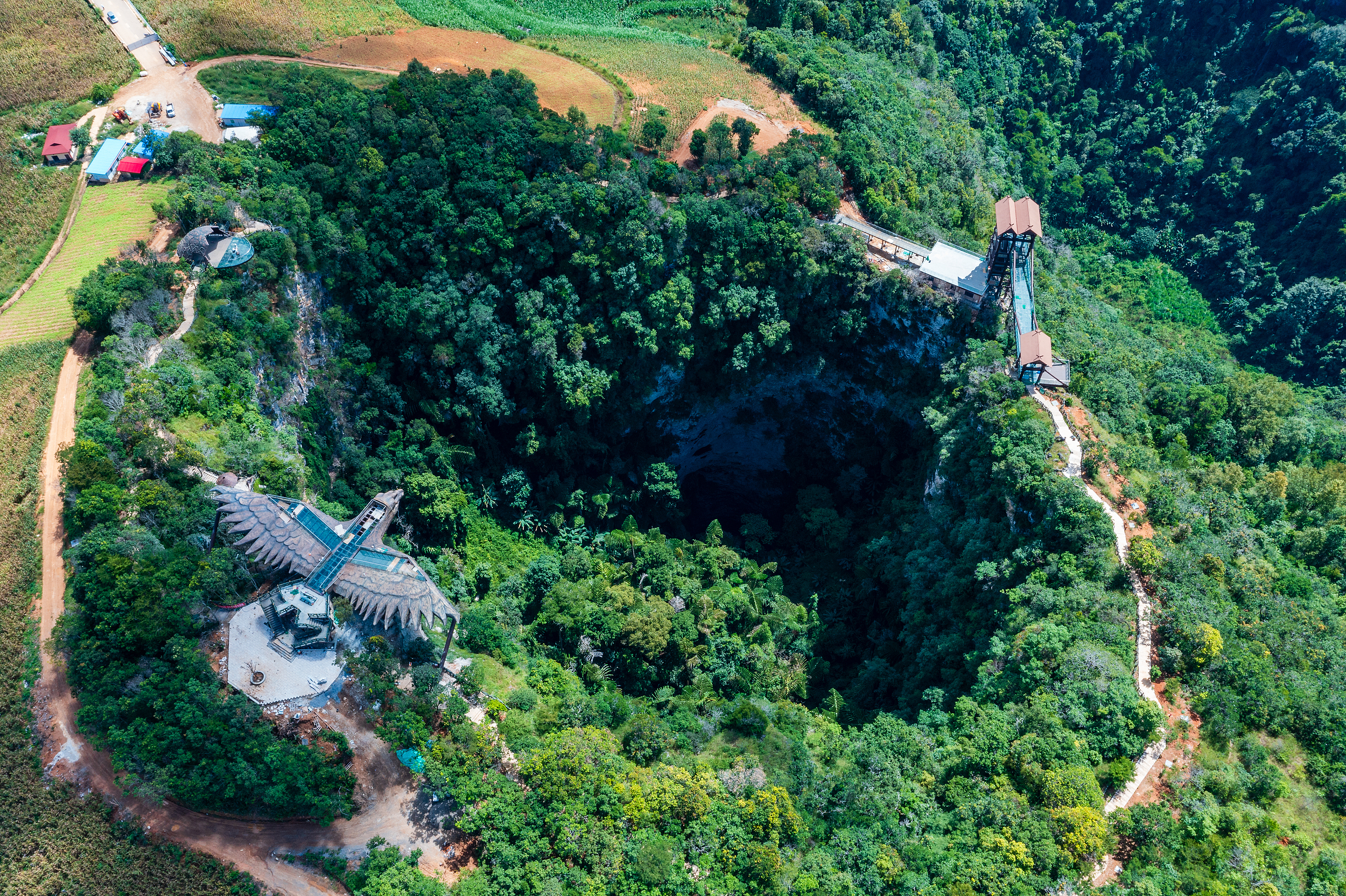 Tiankeng