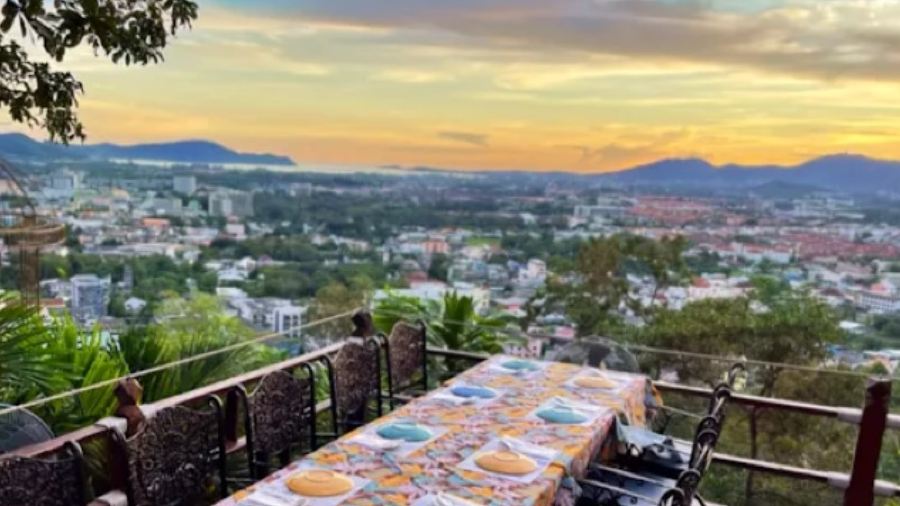 Tunk-ka Cafe Phuket Hilltop Restaurant