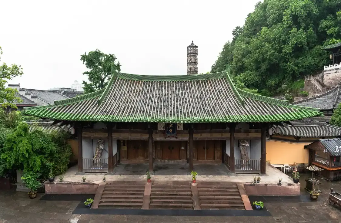 Hotels near Longxing Temple