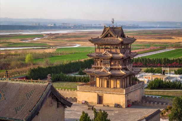 Qiufeng Tower
