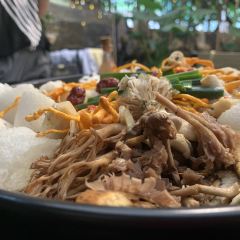 JUN WO ZI YE SHENG JUN HUO GUO HUO PIAO YANG ROU HUO GUO 여행 사진