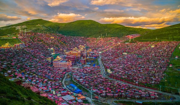 Larung Gar Buddhist Academy