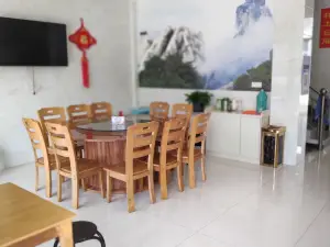一家人土菜馆(天柱山店)