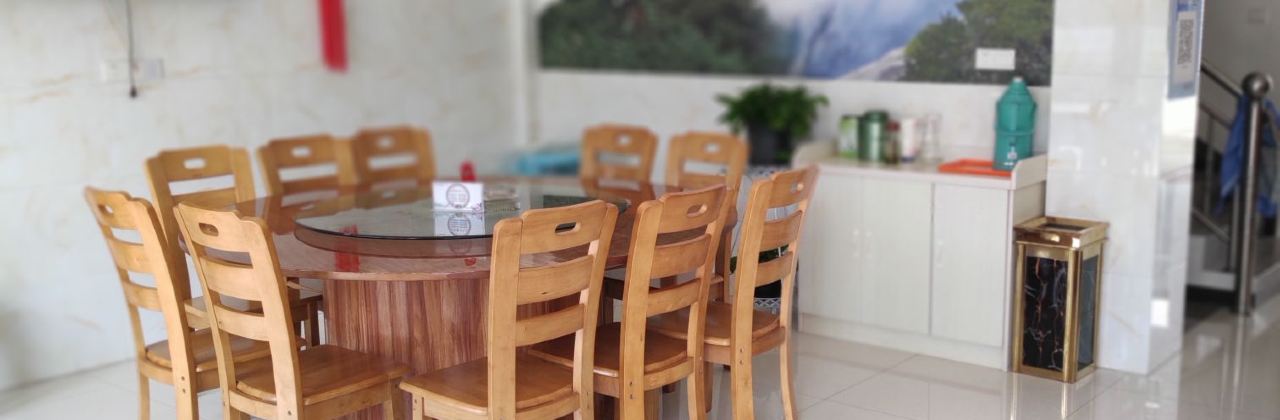 一家人土菜馆(天柱山店)