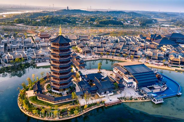 Tongguan Kiln Culture Amusement Park