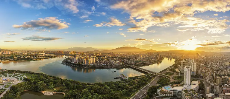 Отели рядом с достопримечательностью «»