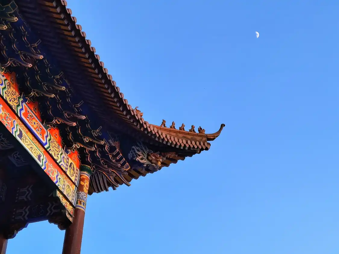 Hotels near Huanglong Temple