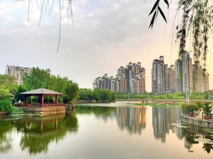 Xuribaishi Park