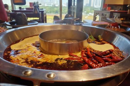 Poppy Flower Fusion Hot Pot Food