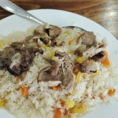 五月的沙枣花抓饭(昭苏店) User Photo