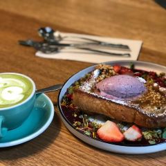 Operator 25張用戶圖片