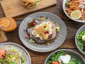 Alcove Cafe and Deli
