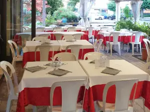 Nuovo Tre Corone Ristorante Pizzeria
