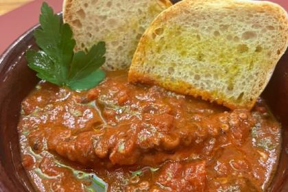 San Frediano Bar & Restaurant by “UNA cucina”