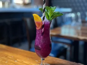 Everson Royce Bar