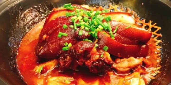 天下布衣徽菜館(左岸店)