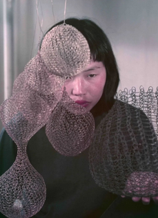 《魯斯·阿薩瓦：向手作而生》雕塑及紙本作品展 | David Zwirner