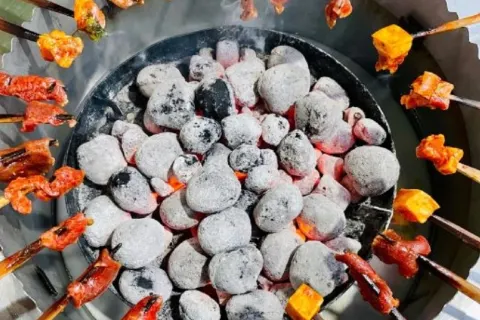 蜀味火焱山火盆烧烤(金堂店)