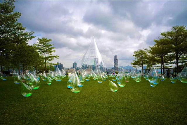 《舞動水滴》巨型水滴裝置藝術展 | 香港