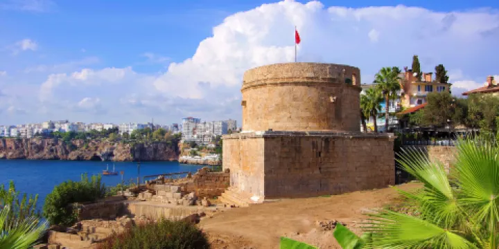 卡雷奇海邊城堡