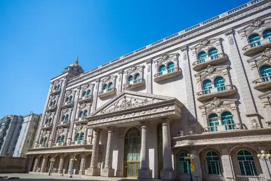 Hotels near Harbin Drug Group Pharmaceutical Factory 6