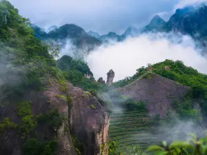 靈岩景區