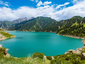 Popular Cool Water Escapes in Kuqa