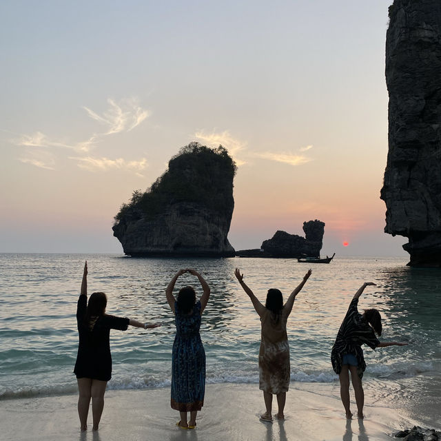 sunset บนเกาะพีพี