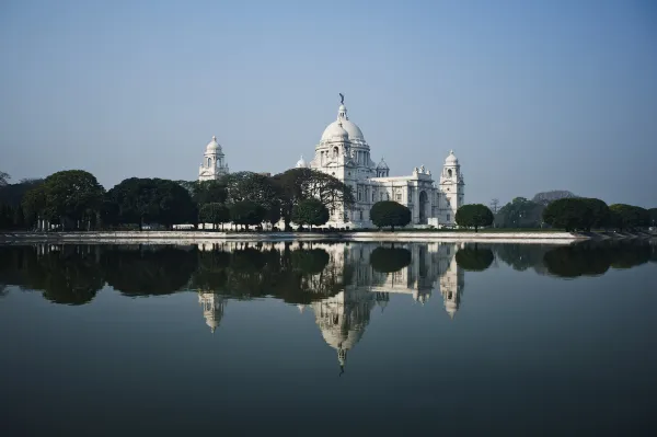 Flights from Chicago to Kolkata