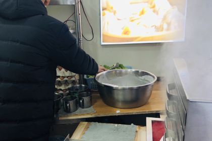 ChenbominYuechangfen( Wang Bao Qiang Lai Chi Guo De Dian)