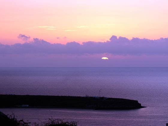 桑託林島