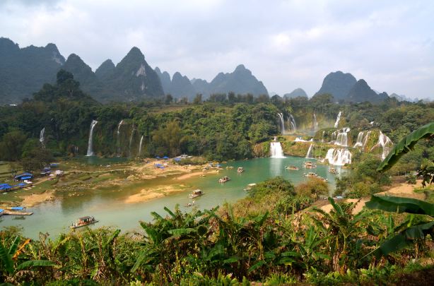 Detian Transnational Waterfall Scenic Spot