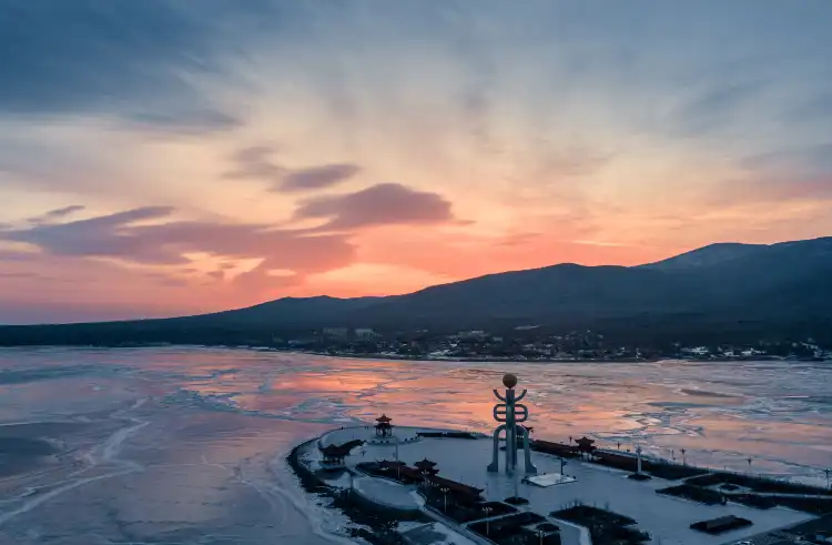 鄰近東極魚行的酒店