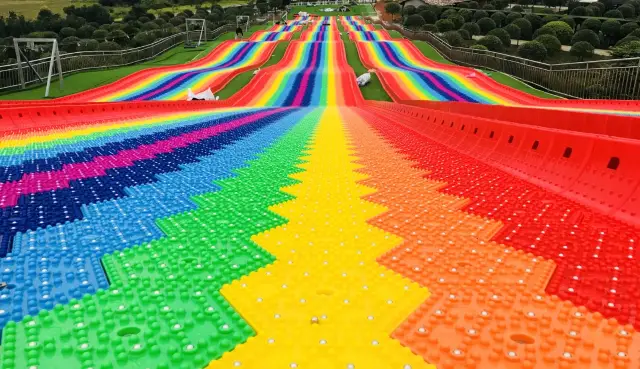 Grass Skiing in Pingxiang