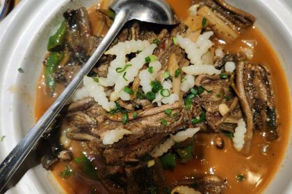 TIAN MEN LAO SHAN YU GUAN