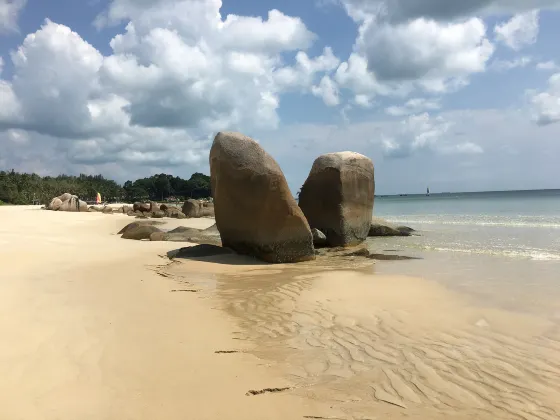 Hotels in Tanjung Pinang With Swimming Pools