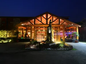Tangshan Ziqing Lake Tourist Area