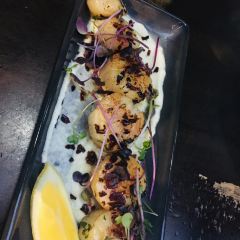 Grill Steak Seafood on Hardware Lane 여행 사진