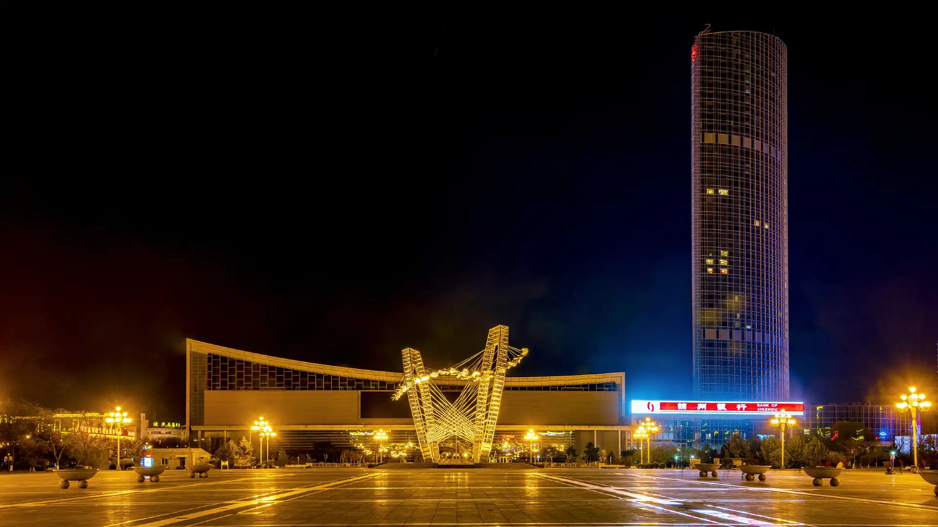 Hotels near Shifu Square